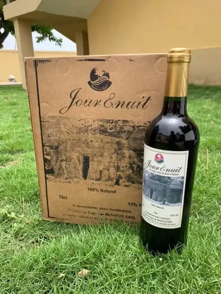 Vin Jour et Nuit, rouge et blanc